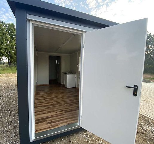 Container 6x2,40m + WC, douche et Cuisine