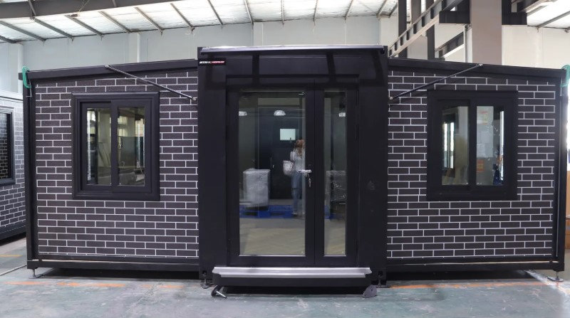 Second image of Tiny House Deluxe 19ft x 20ft – Stahlwerke 2025