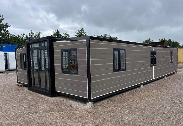 Second image of Tiny House XXL-Container / faltbares Luxus-Chalet – 40 Fuß / 12 Meter